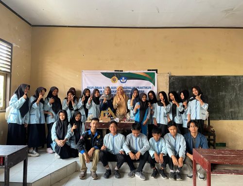 Eksplorasi Sains Seru: Dosen Pendidikan Fisika FKIP UNRAM Ajak Siswa SMPN 2 Jonggat Belajar Praktikum dan Tingkatkan Literasi Ilmiah