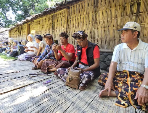 Mahasiswa Pendidikan Sosiologi FKIP Unram Lakukan Kunjungan Lapangan ke Desa Adat Bayan